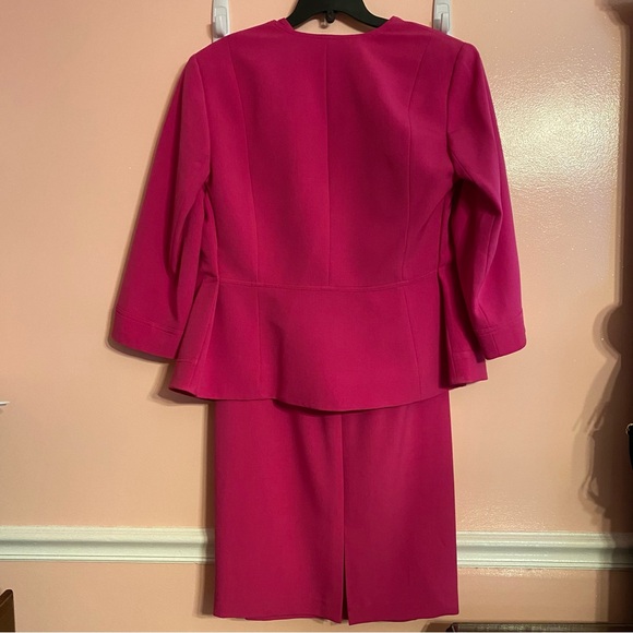 Hot Pink Dress Suit - Picture 4 of 7